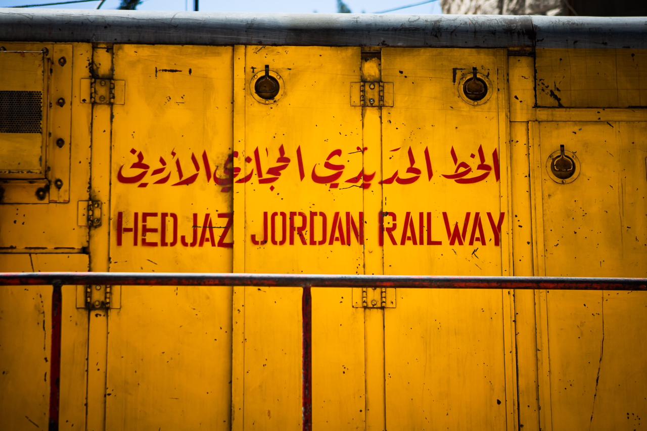١