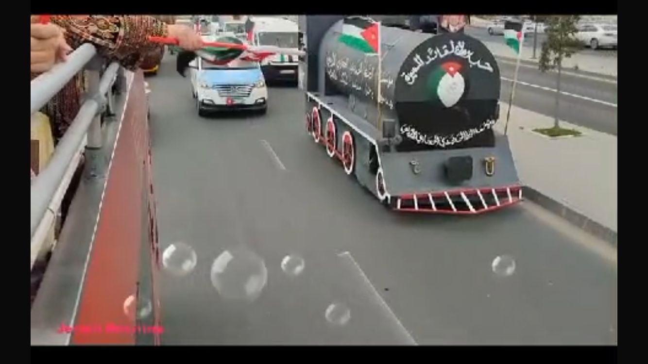 ٢